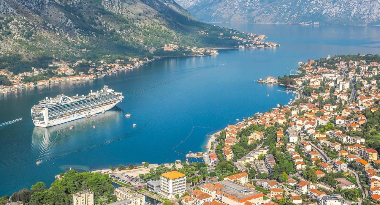 Villa Nikola Kotor Luaran gambar
